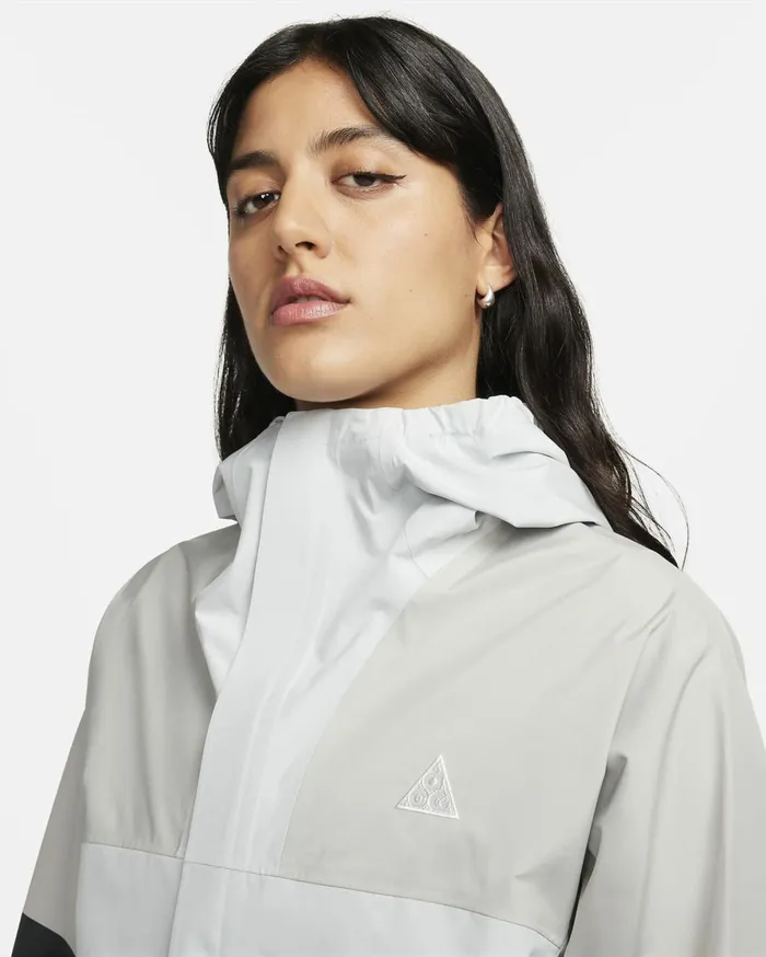 All Clothing Women Nike ACG 039Cascade Rain039 Photon Dustlight Iron Oresummit White