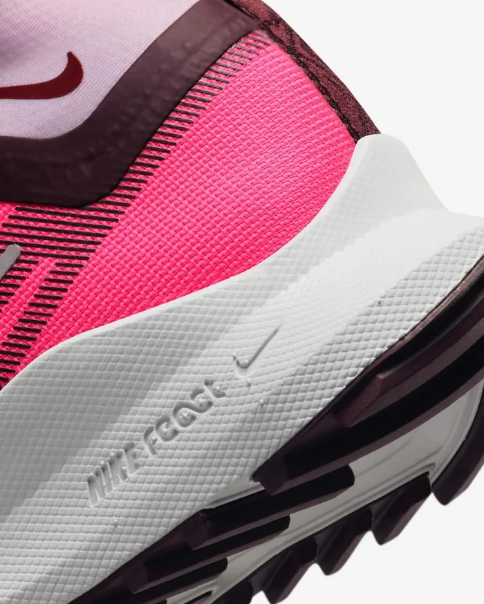 All Shoes Women Nike Pegasus Trail 4 GORETEX Hyper Pinkteam Redpink Foamburgundy Crush