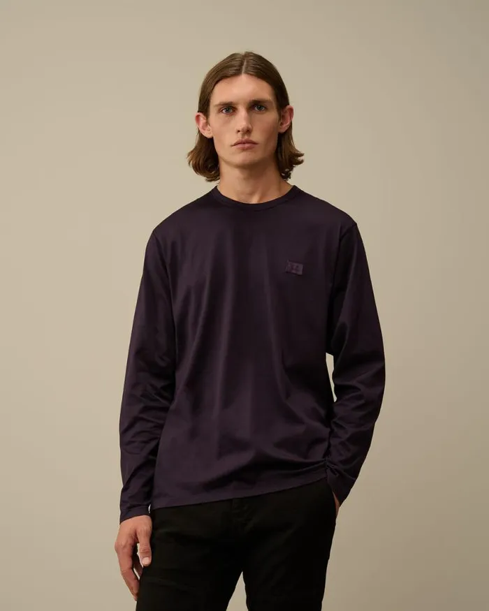 CP Company Tshirts and Polo Mercerized 702 Jersey Gasato Longsleeved Logo Patch TShirt Nightshade Purple 8211 Man
