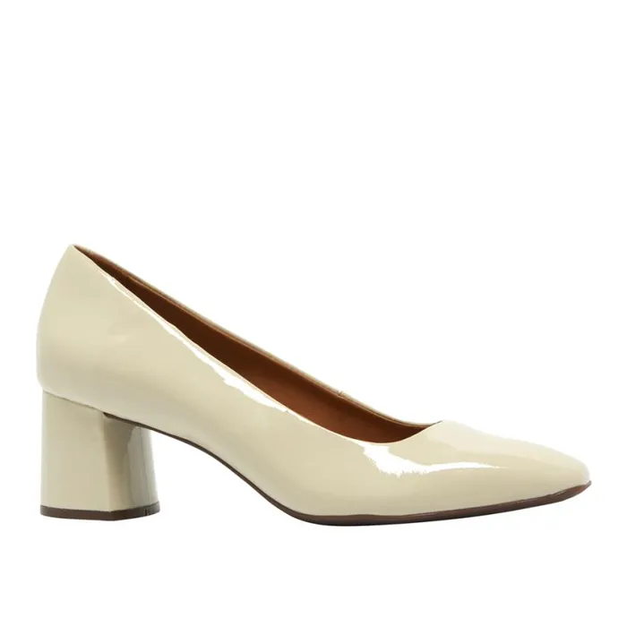 Carl Scarpa Medola Off White Patent Leather Courts Women Court Shoes