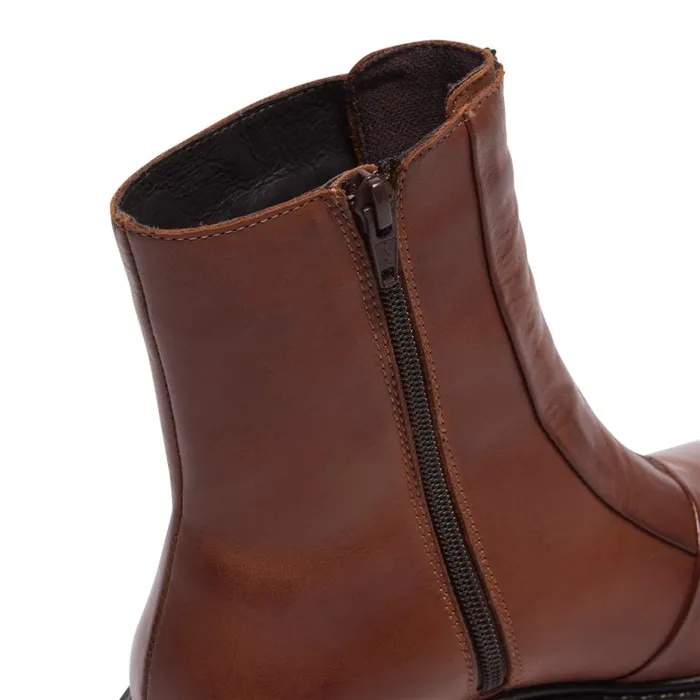 Carl Scarpa Sanica Tan Leather ZipUp Ankle Boots Women Leather Ankle Boots