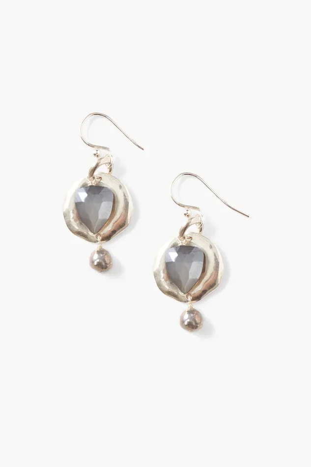 Chan Luu Earrings Women Moonstone and Pearl Ostra Earrings