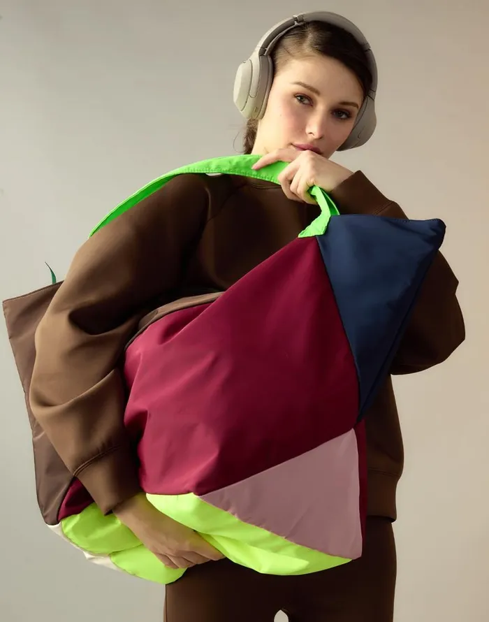Cynthia Rowley Oversized Carryall Nylon Tote Women Accessories and Gifts Cynthia Rowley Oversized Carryall Nylon Tote Women Accessories and Gifts