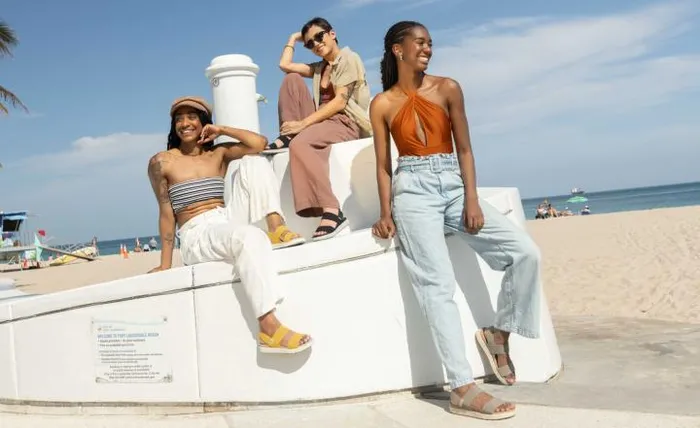 Elle Backstrap Golden YellowStar White Sandal Women KEEN Casual Elle Backstrap Golden YellowStar White Sandal Women KEEN Casual