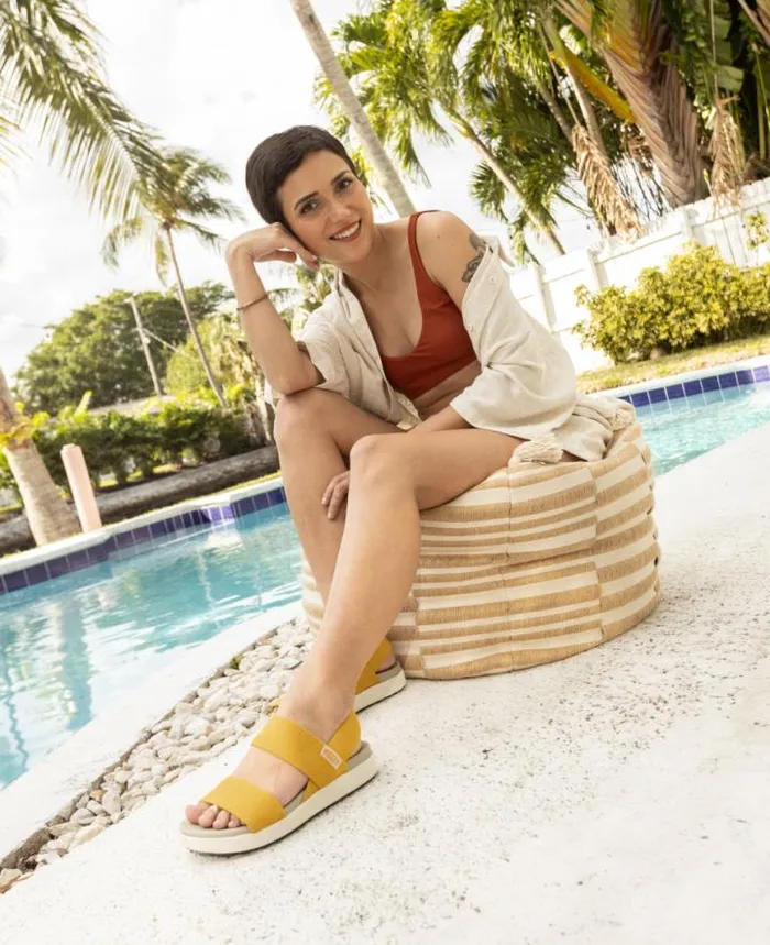 Elle Backstrap Golden YellowStar White Sandal Women KEEN Casual Elle Backstrap Golden YellowStar White Sandal Women KEEN Casual