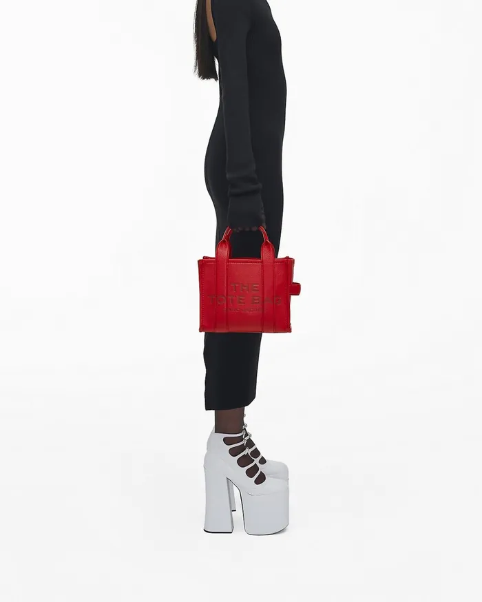 Marc Jacobs The Tote Bag Women The Leather Small Tote Bag True Red