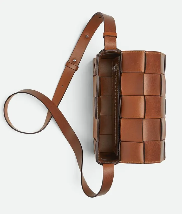 Men Bottega Veneta Crossbody Cassette Bearnaturalfondant