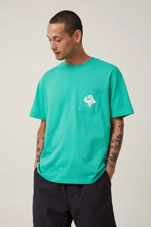 Men Tees and Tanks Cotton On Dabsmyla Loose Fit TShirt Lcn Dab Jade Cream World Peace