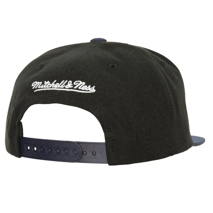 Mitchell and Ness Circle Splash Snapback Coop New York Yankees Men Hats and Headwear Mitchell and Ness Circle Splash Snapback Coop New York Yankees Men Hats and Headwear