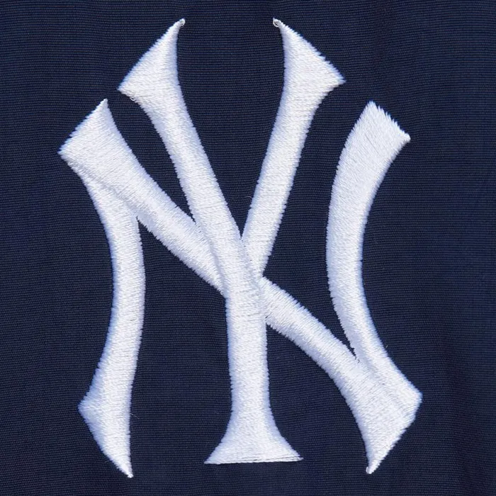 Mitchell and Ness Classic Nylon Pullover Vintage Logo New York Yankees Men Jackets and Outerwear Mitchell and Ness Classic Nylon Pullover Vintage Logo New York Yankees Men Jackets and Outerwear