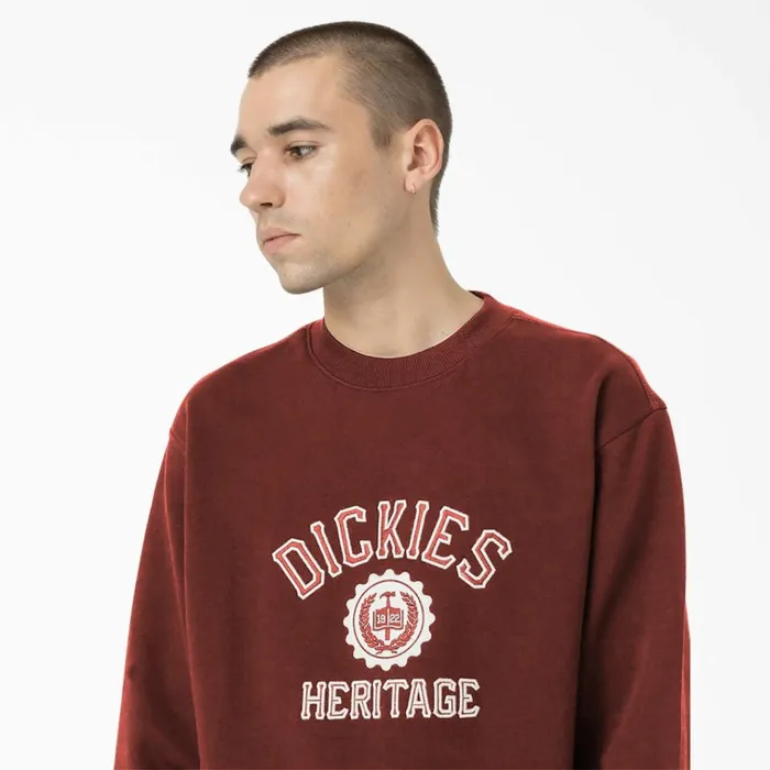 Oxford Graphic Sweatshirt Fired Brick Fired Brick ik9 Men Dickies Hoodies and Sweatshirts Oxford Graphic Sweatshirt Fired Brick Fired Brick ik9 Men Dickies Hoodies and Sweatshirts