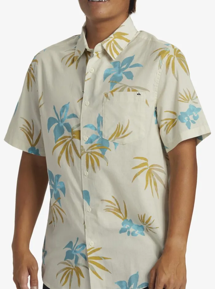 Quiksilver Apero Classic Short Sleeve Woven Shirt Snow White Aop Mix Bag Ss Mens Shirts and Polos Quiksilver Apero Classic Short Sleeve Woven Shirt Snow White Aop Mix Bag Ss Mens Shirts and Polos