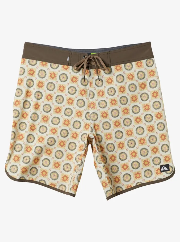 Quiksilver Surfsilk Scallop 19034 Boardshorts Birch Mens Shorts and Amphibians