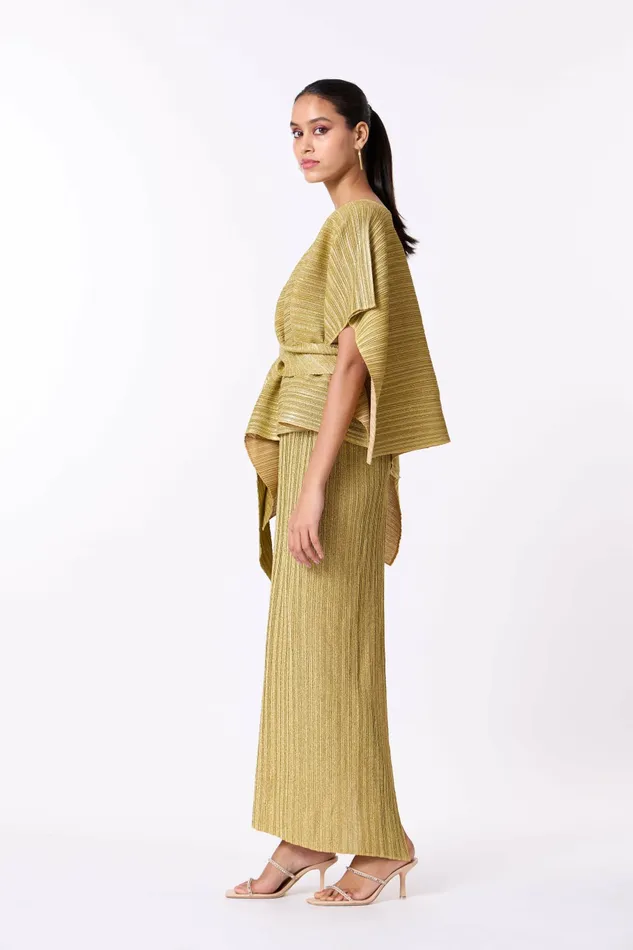 Scarlet Sage Dresses Kallista Cape Gown 8211 Gold 8211 Women