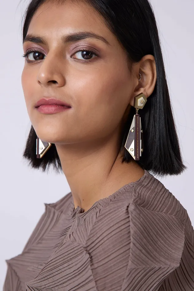 Scarlet Sage Gissa Bicalho Art Deco Faceted Earrings 8211 Brown and Gold 8211 Women