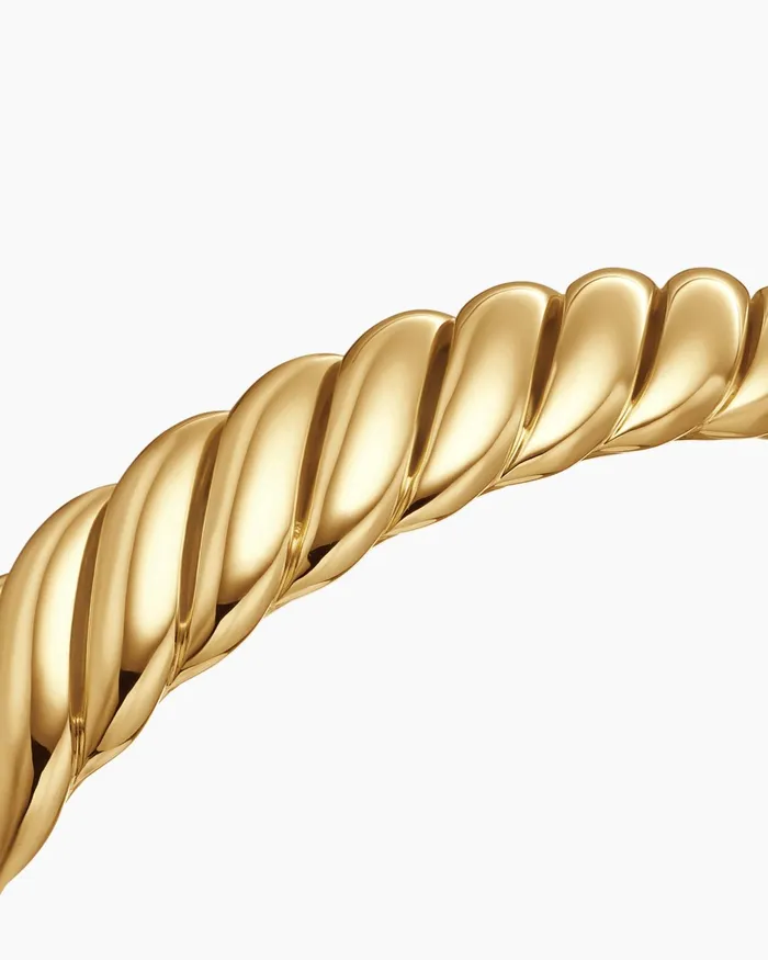 Sculpted Cable Bracelet In 18K Yellow Gold 10mm Women David Yurman Bangle Sculpted Cable Bracelet In 18K Yellow Gold 10mm Women David Yurman Bangle