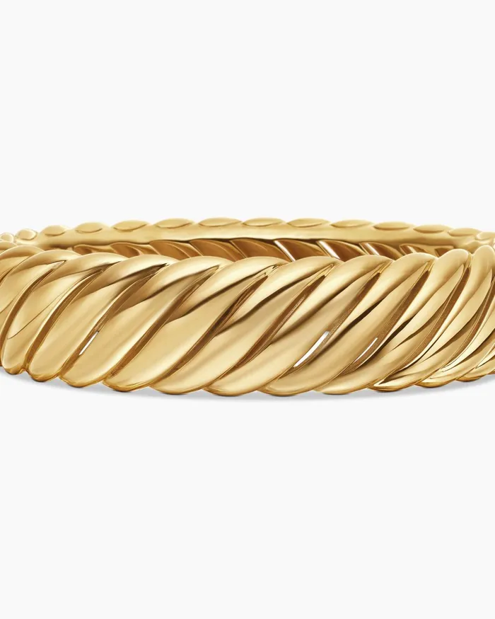 Sculpted Cable Bracelet In 18K Yellow Gold 17mm Women David Yurman Bangle Sculpted Cable Bracelet In 18K Yellow Gold 17mm Women David Yurman Bangle