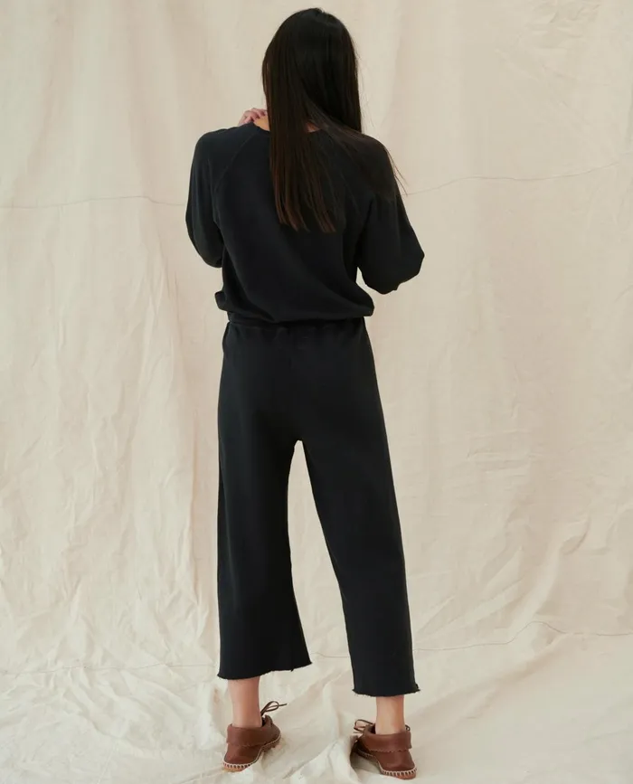 Sweatpants Women The Great The Wide Leg Cropped Sweatpant Almost Black Sweatpants Women The Great The Wide Leg Cropped Sweatpant Almost Black