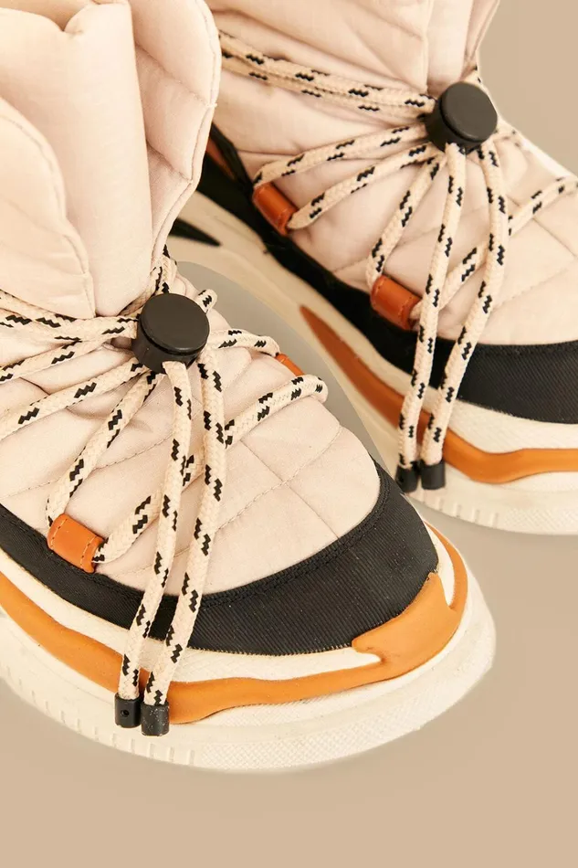 Women Boots and Sneakers Farm Rio Off White Matelasse Puffy Boot