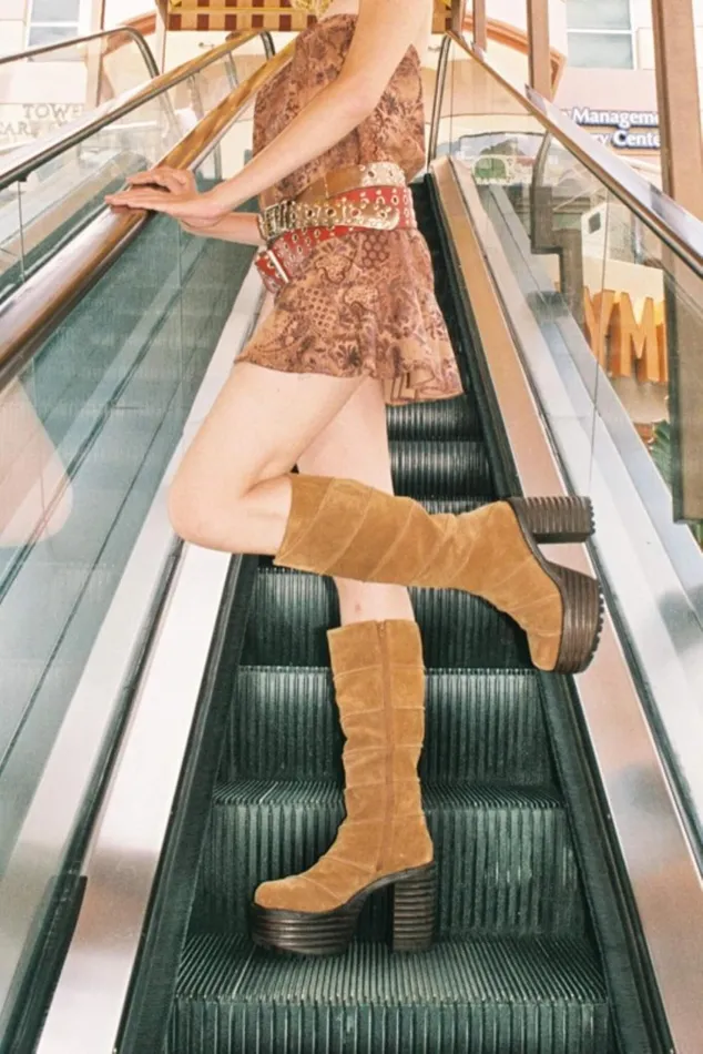 Women Jeffrey Campbell Boot CHERRYPIE Tan Oiled Suede
