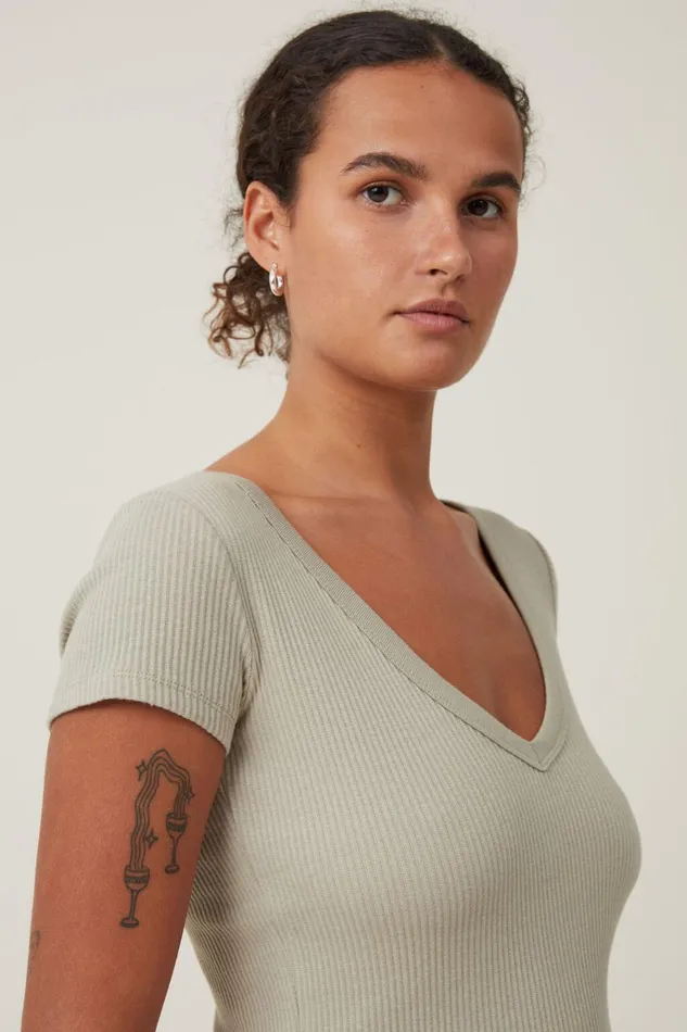 Women Tops Cotton On Rory V Neck Short Sleeve Tee Desert Sage